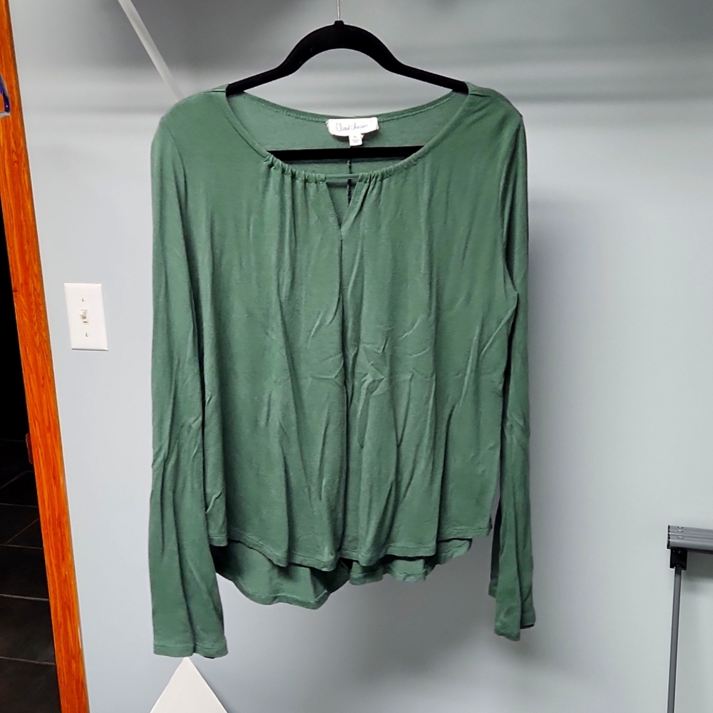 Sage green long sleeve top, CloudChaser,  size medium